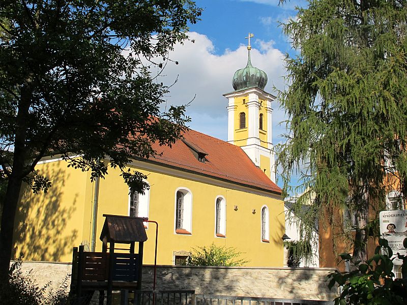 Außenansicht der Kirche St. Nikola